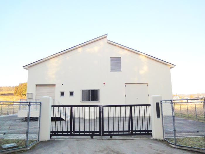   【五戸町】五戸ポンプ場　階段部塗装修繕工事