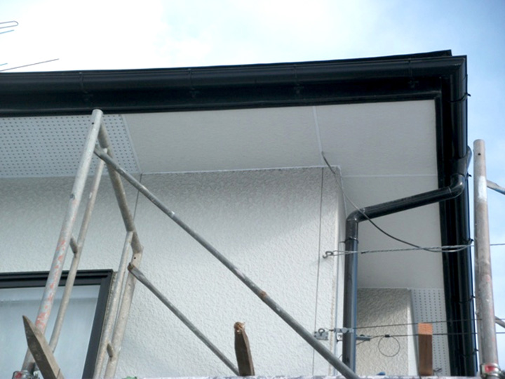   【八戸】K様　軒天張り替え工事
